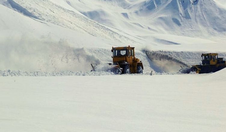 Ստեփանակերտ-Երևան ավտոճանապարհի Լիսագորի հատվածի ձյունը մաքրվում է