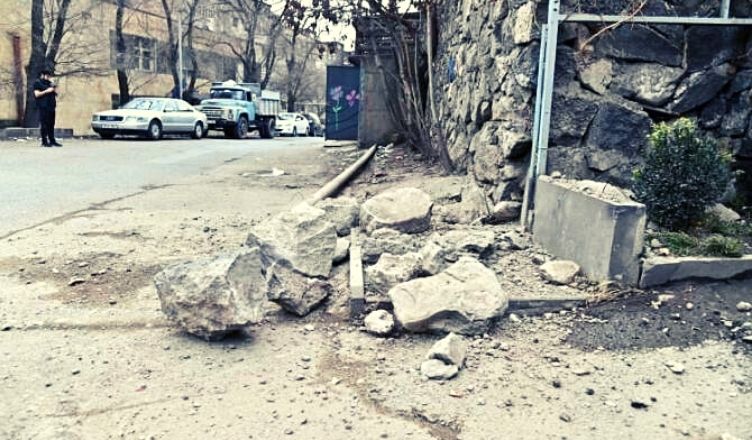 ԱԻՆ-ը հերքում է Երևանում ուժեղ երկրաշարժի մասին լուրերը